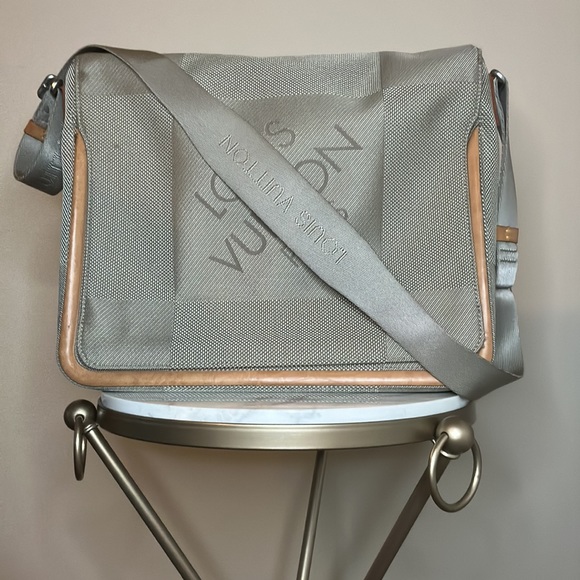 Louis Vuitton Large Messager Sable - Picture 3 of 15